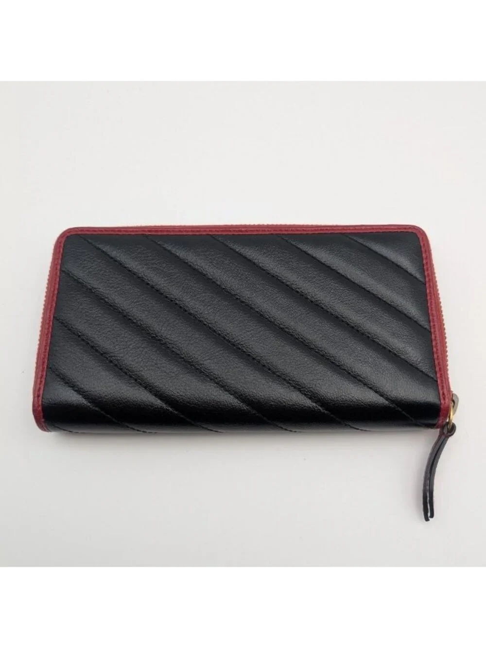 Gucci GG Marmont Double Black Red Bicolor Zip Around Wallet - Picture 2 of 10